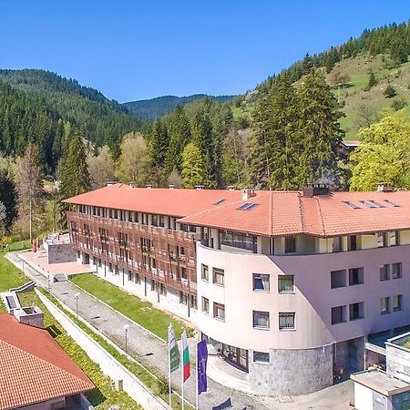 Borika Hotel تشبيلار المظهر الخارجي الصورة