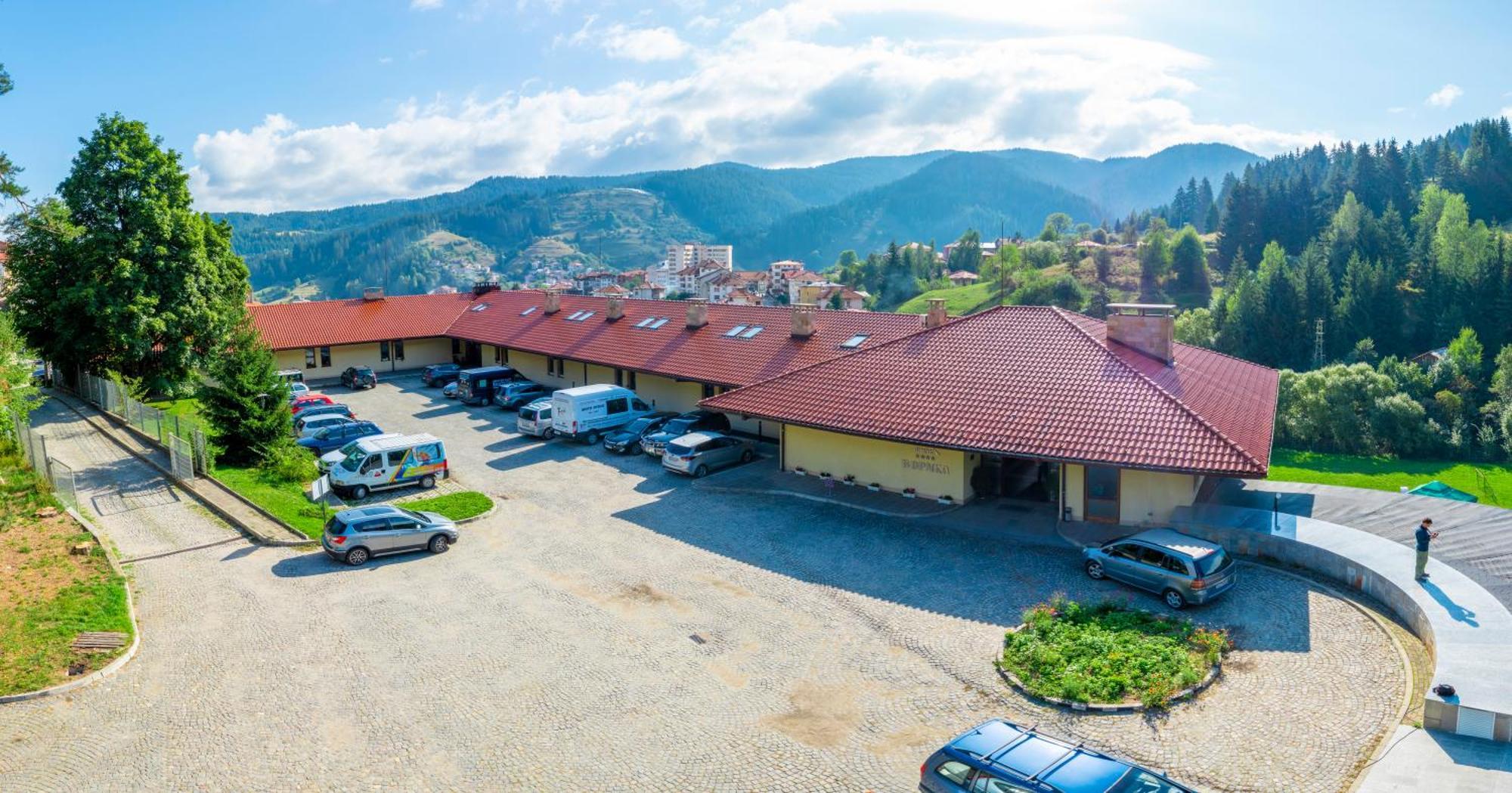 Borika Hotel تشبيلار المظهر الخارجي الصورة